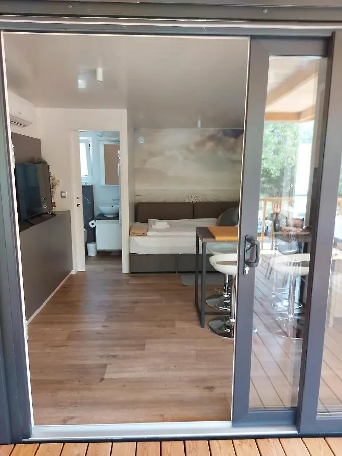 Nikodom Mobile Home Selce