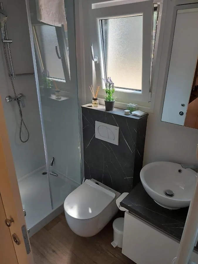 Nikodom Mobile Home Selce 0*,