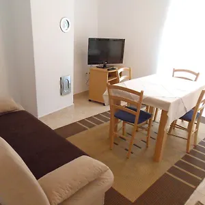 Petricevic 2 Apartment